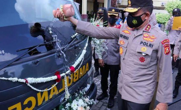 south sumatra regional police prepares mobile vaccine on kemaro island 41162