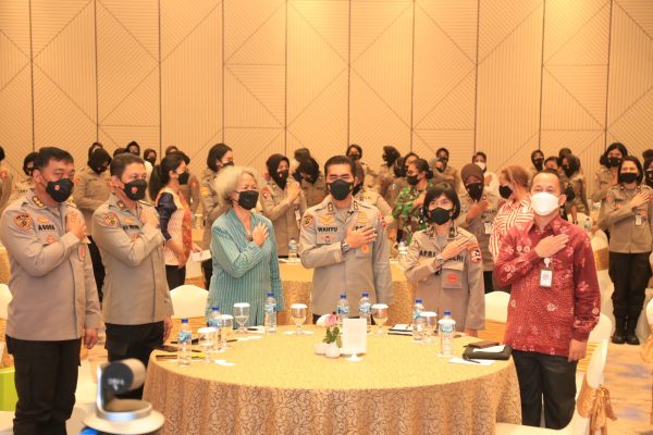 ssdm polri gelar webinar peningkatan pelayanan polri yang responsif gender 22897