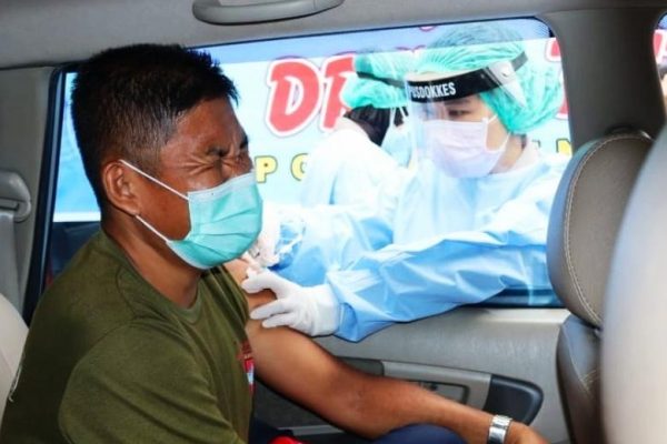 sukseskan program vaksinasi nasional polda bengkulu luncurkan vaksinasi drive thru 36868