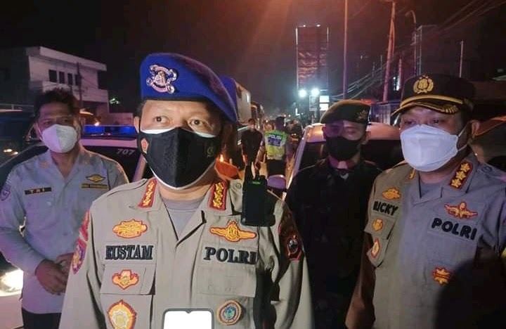 supporting government policy on emergency ppkm banten regional police conduct large scale patrol on four locations 40680