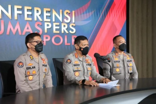 tak cukup bukti polri hentikan laporan istri juragan 99 terhadap putra siregar 45158