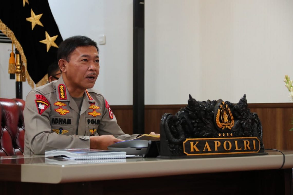 tangani pandemi covid 19 polri salurkan 21 960 ton beras dan bentuk 18 624 kampung tangguh 32977