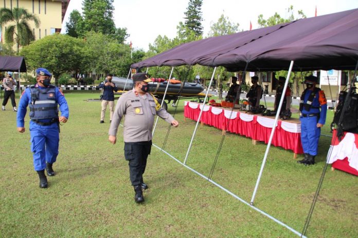 tanggap bencana polda kalteng gelar sarpras dan personel 33048