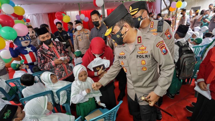 target 19 506 dosis kapolda jatim tinjau vaksinasi merdeka anak serentak 22792