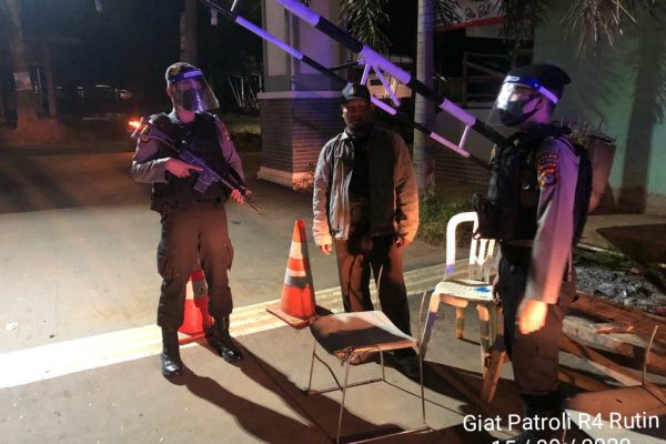 tekan penyebaran covid 19 ditsamapta polda banten laksanakan patroli r4 17946