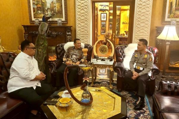 terima kunjungan kakorlantas polri ketua mpr ri dukung rencana pemasangan chip di plat nomor kendaraan 23264