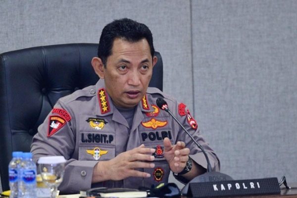 terkait aksi premanisme jenderal listyo sigit prabowo polri memiliki layanan hotline 110 guna memberikan bantuan maksimal kepada warga 28840
