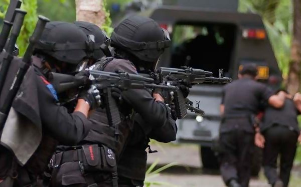 terkait terduga teroris jakarta bekasi densus 88 buru pelaku lain 18142