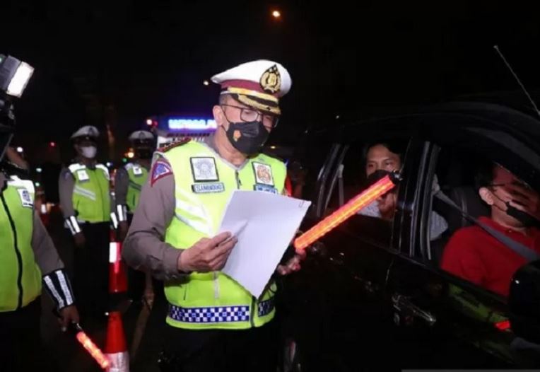 the indonesian national police affirms that turned around sanctions for eid homecoming are extended to 24 may 2021 38818