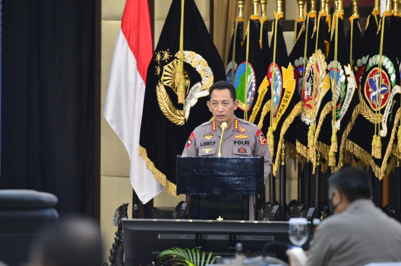 the indonesian national police chief instructs all regional police to eradicate thugs that unsettle the community 39226