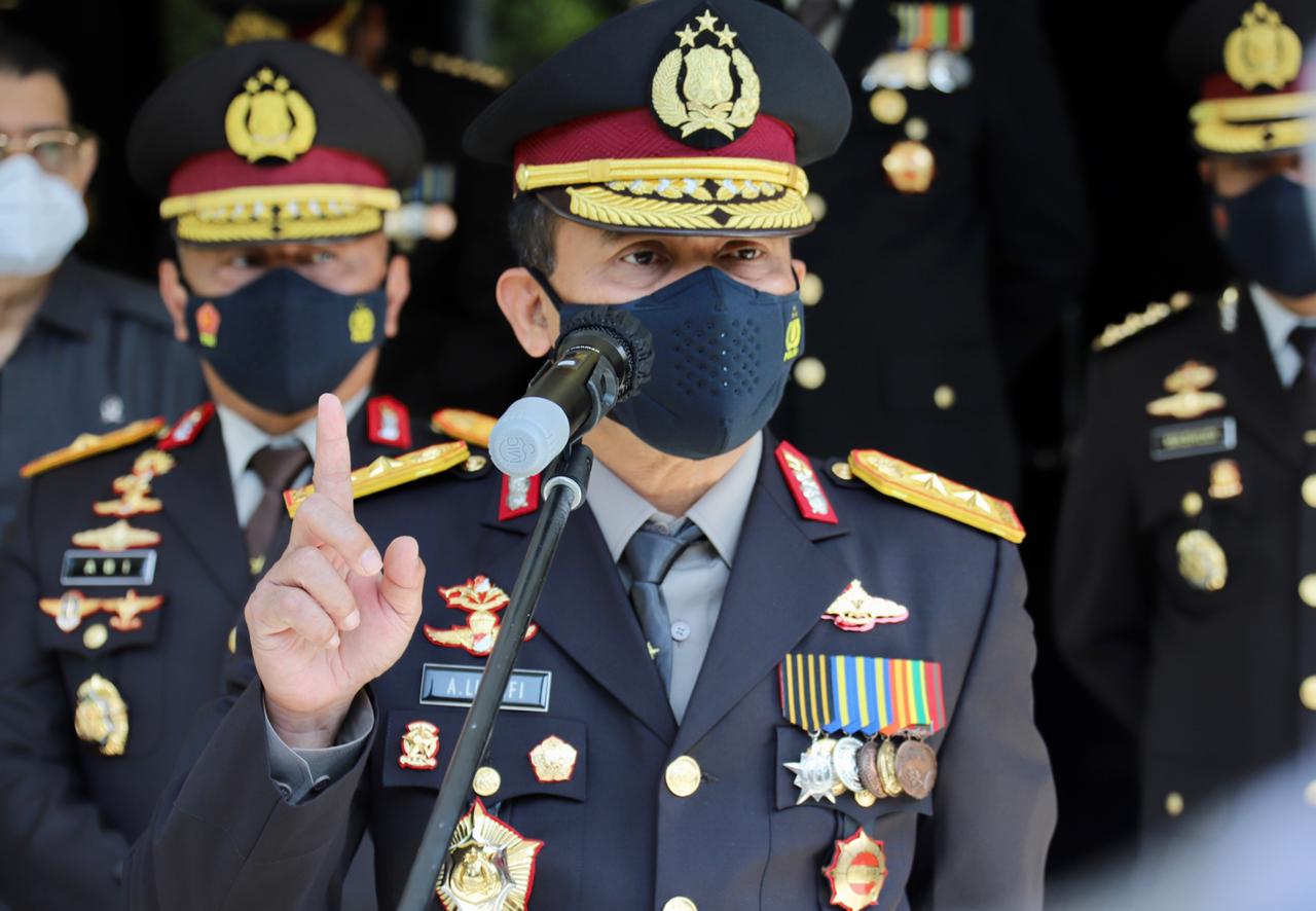 the momentum of bhayangkara day greater jakarta metropolitan regional police chief improves police service 39544
