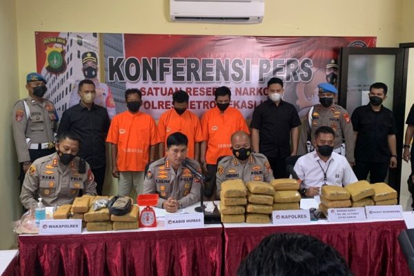 three suspects apprehended in smuggling 31kg marijuana 44733