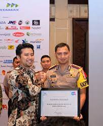tiga polres di jatim raih penghargaan publik services of the year jatim 2019 13539