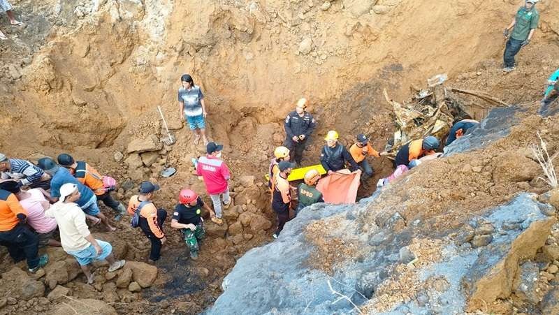 tim gabungan masih melanjutkan pencarian terhadap 3 korban longsor lumajang 74861