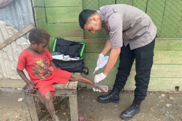 tim medis binmas noken maksimalkan pelayanan kesehatan masyarakat intan jaya 46143