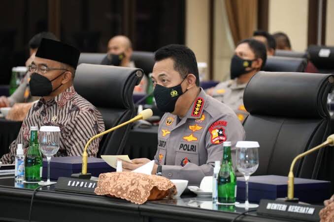 tingkat kepercayaan publik terhadap polri lebih tinggi dari 8 lembaga lainnya 22576