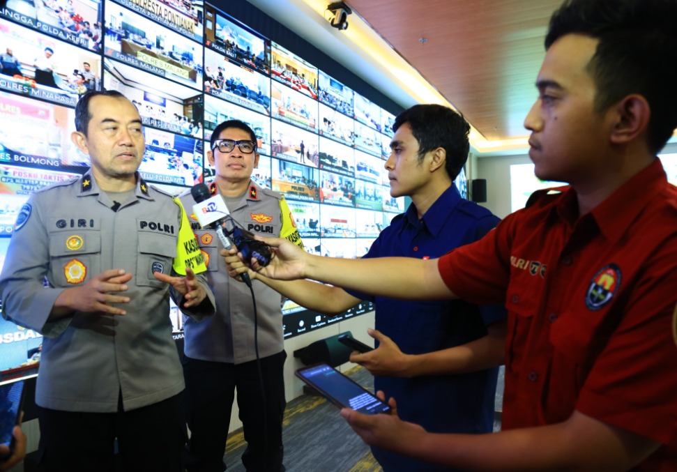 tingkatkan kemampuan polri gelar latihan olah strategi operasi mantap brata 2023 2024 65835
