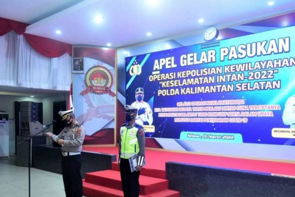 tingkatkan kepatuhan dan disiplin masyarakat dalam berlalu lintas polda kalsel gelar operasi keselamatan intan 2022 17920