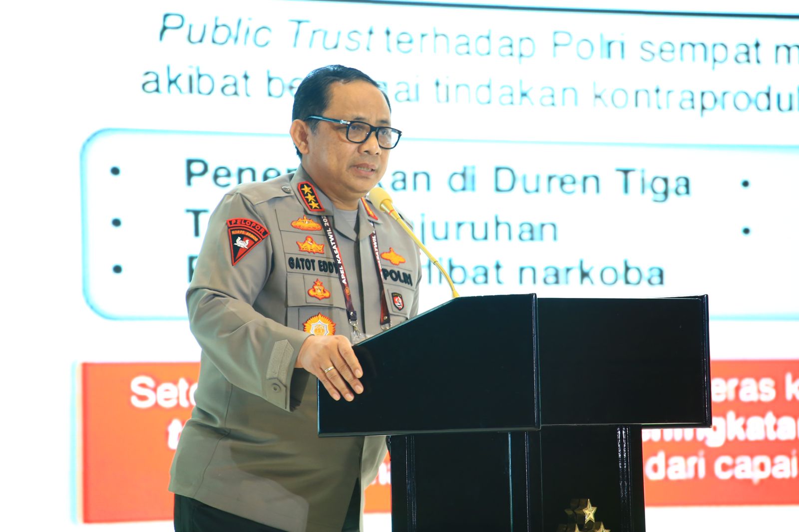 tingkatkan kepercayaan masyarakat wakapolri imbau jajaran menyebarkan hal positif di media sosial 52420