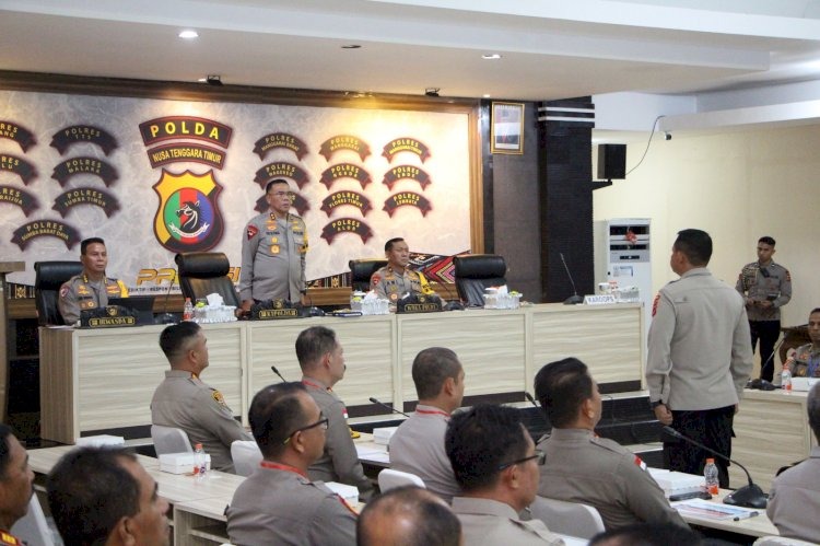 tingkatkan kinerja dan kesiapan pilkada 2024 polda ntt gelar rapat kerja semester i 2024 75251
