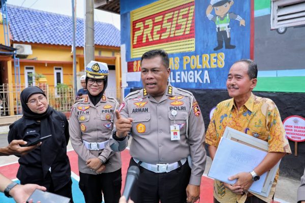 tingkatkan kualitas keselamatan dan menekan angka pelanggaran korlantas polri tinjau kampung tertib lalin di majalengka 49753