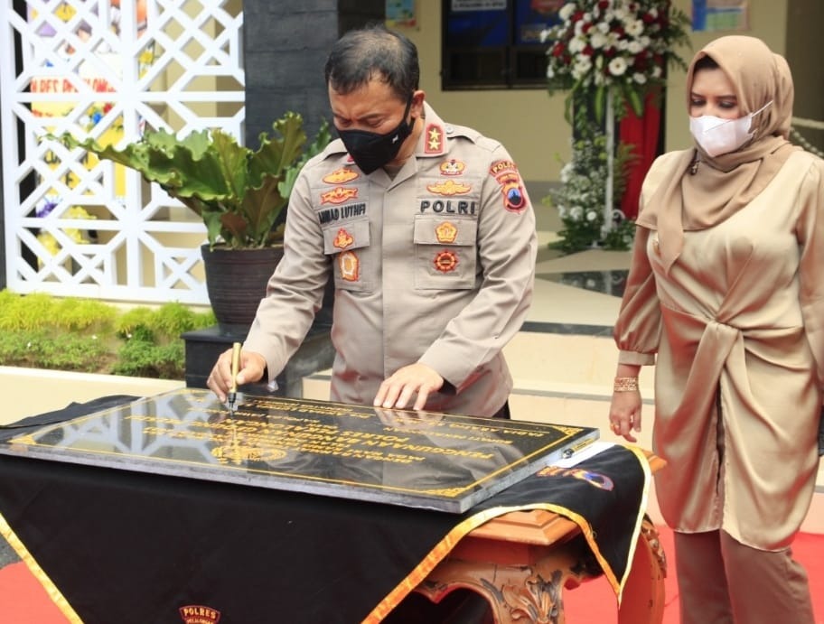 tingkatkan pelayanan masyarakat kapolda jateng saat resmikan gedung presisi polres pekalongan 22738
