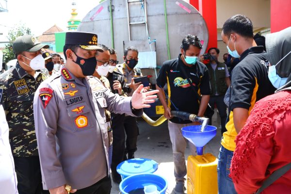 tinjau pasar sehat sabilulungan soreang kapolri pastikan ketersediaan minyak curah dan sembako jelang ramadhan tercukupi 45218