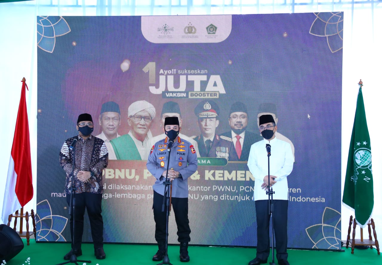 tinjau pelaksanaan 1 juta vaksinasi booster kapolri bicara mudik sehat dan nyaman 46215