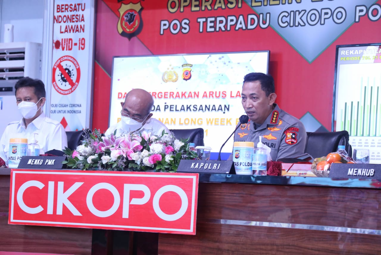 tinjau pos terpadu cikopo kapolri paparkan dua hal yang harus diantisipasi hadapi libur nataru 22517