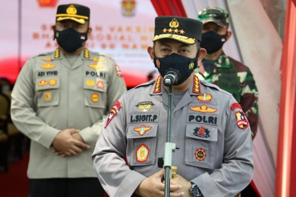 tinjau serbuan vaksinasi akabri 1998 kapolri wujud sinergitas tni polri tekan pertumbuhan covid 19 27313