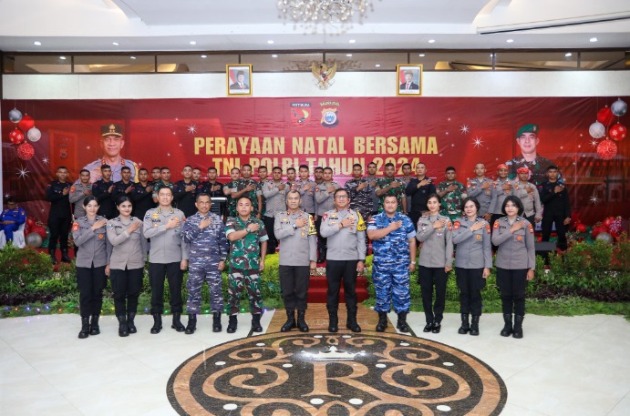 tni dan polri gelar perayaan natal bersama tahun 2024 di maluku utara 83035