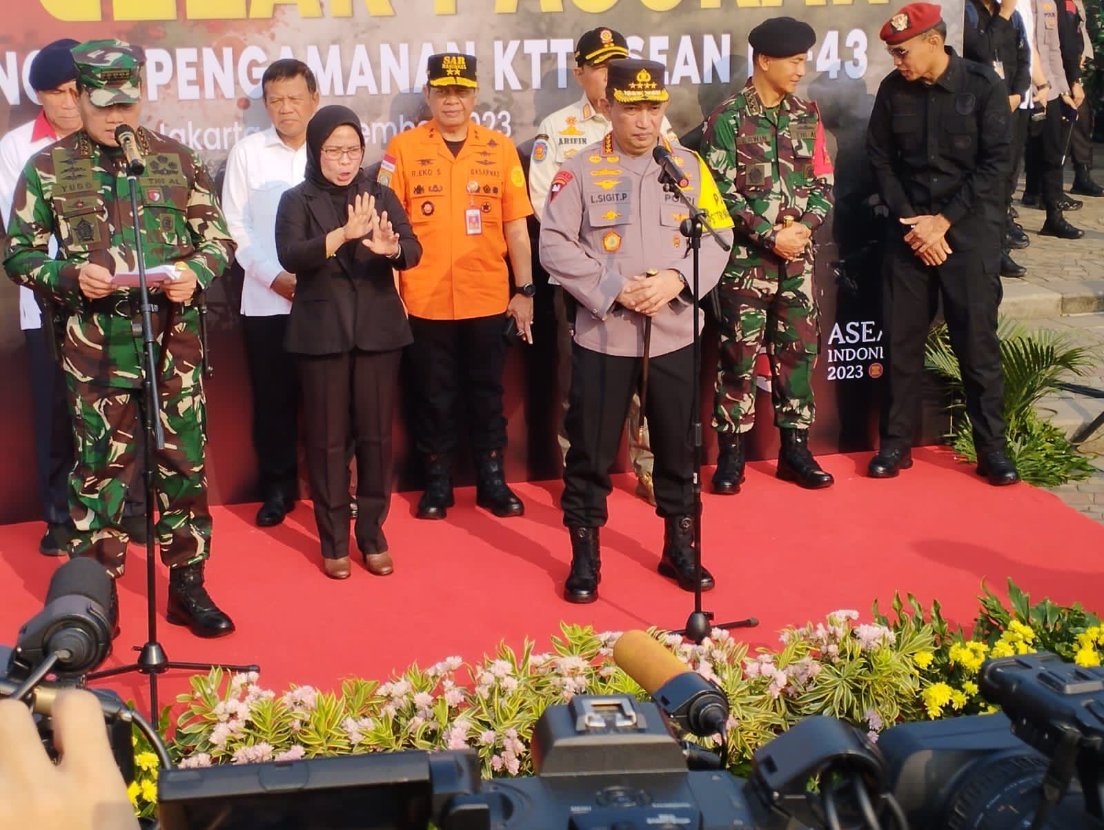 tni polri pastikan penanganan polusi udara dilakukan maksimal jelang ktt asean 62981