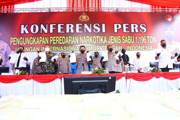 ungkap sabu 1196 ton kapolri kita jaga program pemerintah wujudkan sdm unggul 45220