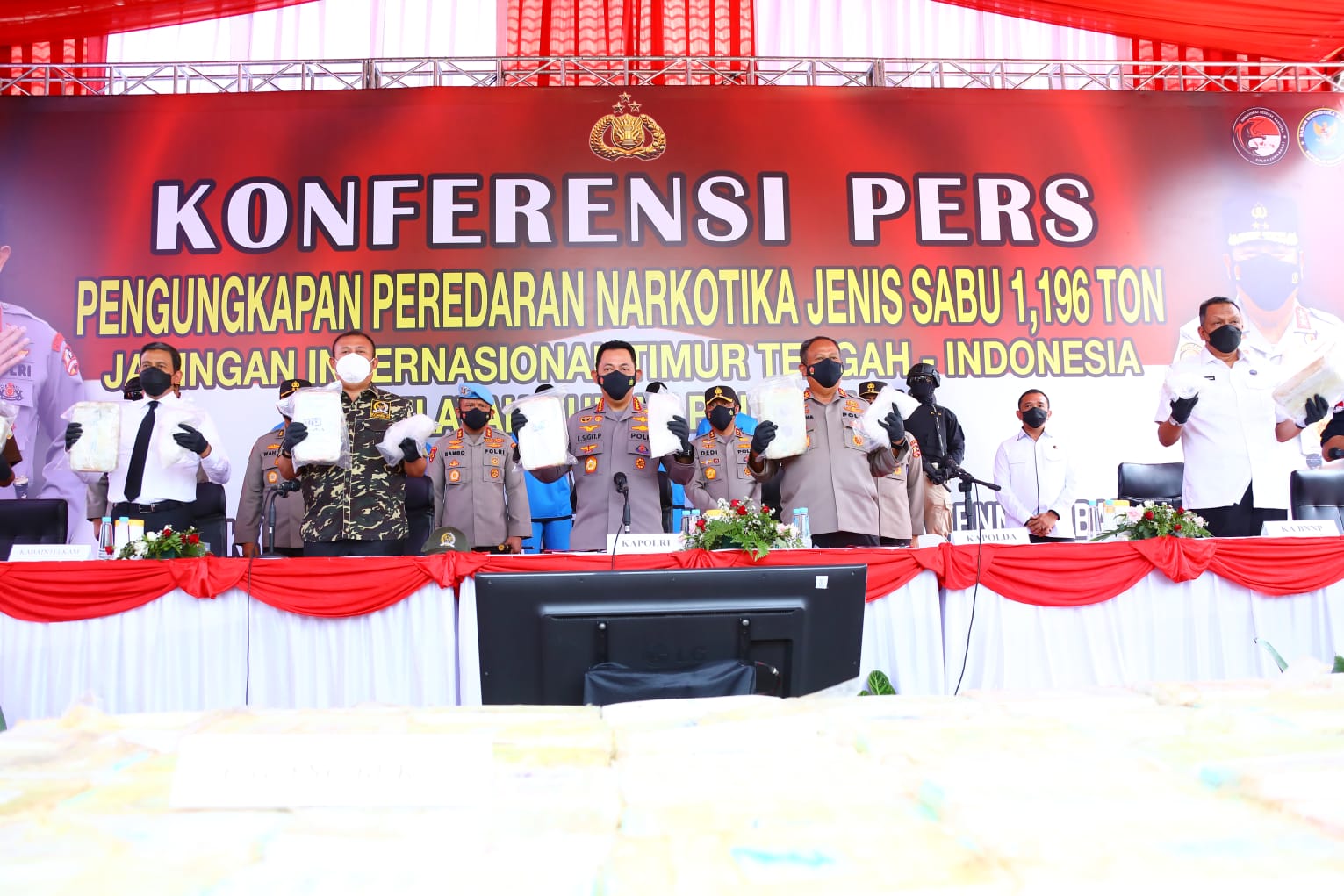 ungkap sabu 1196 ton kapolri kita jaga program pemerintah wujudkan sdm unggul 45220