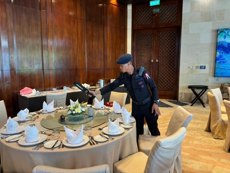 unit jibom dan k9 polda bali lakukan sterilisasi dalam gelaran gala diner peserta apao 70533