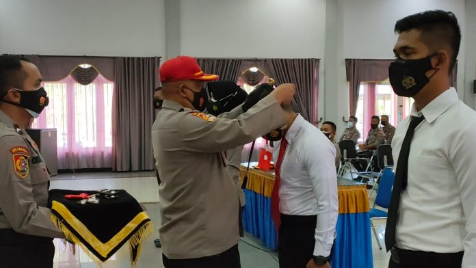 upacara pembukaan dikbangspes harkamtibmas di spn polda kalteng dengan cara virtual 30768
