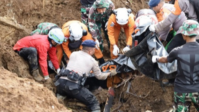 update 1 jenazah kembali ditemukan korban meninggal dunia gempa cianjur menjadi 329 jiwa 52063