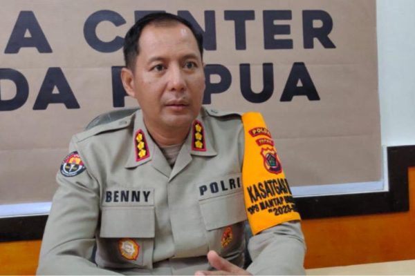 usai tembak aparat kkb serang warga sipil hingga tewas gunakan panah 71660