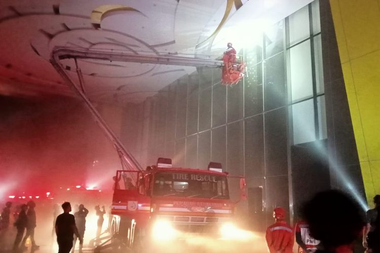 usut penyebab kebakaran polda sulsel tutup sementara trans studio mal makassar 57260