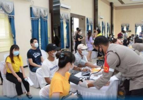 vaksinasi massal polda kepri targetkan 15 ribu warga batam 9336