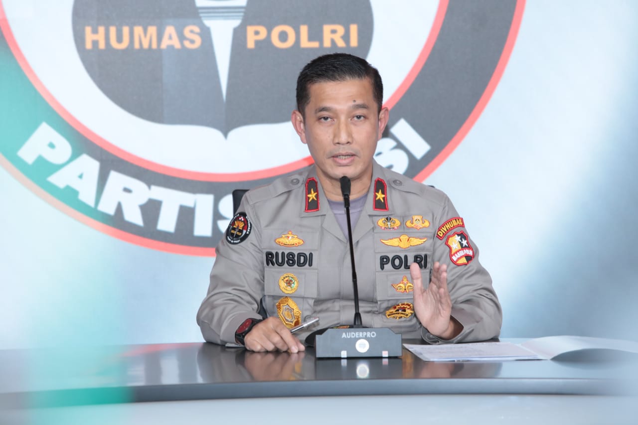 viral video pria bakar bendera merah putih polri kasus tersebut sedang diselidiki 33390