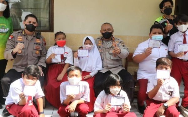 wakapolda jateng tinjau kegiatan vaksinasi anak yang dilakukan serentak se indonesia di kota semarang 22718