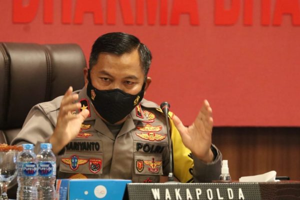 wakapolda kaltim pimpin rapat persiapan pelayanan call center 110 polda kaltim 18283