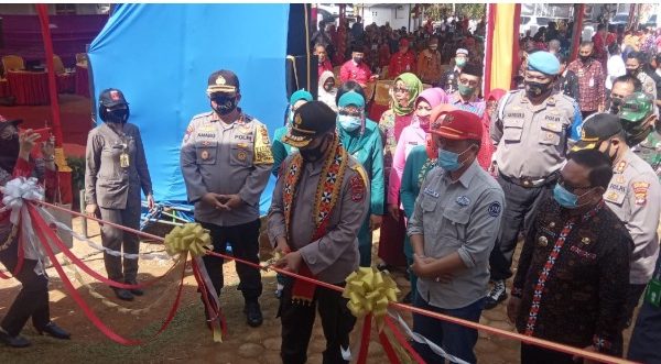 wakapolda lampung resmikan kampung tangguh nusantara di lampung barat 12865