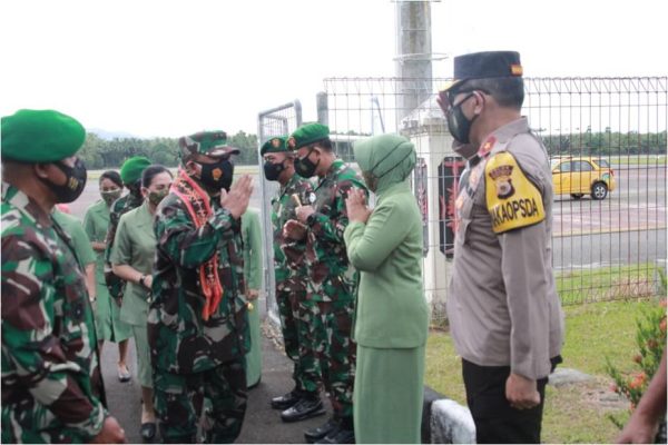 wakapolda maluku sambut kedatangan pangdam pattimura yang baru 30767