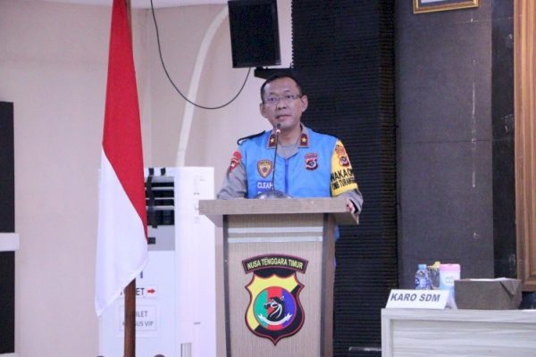 wakapolda ntt berikan motivasi pada calon anggota polri ta 2024 72857