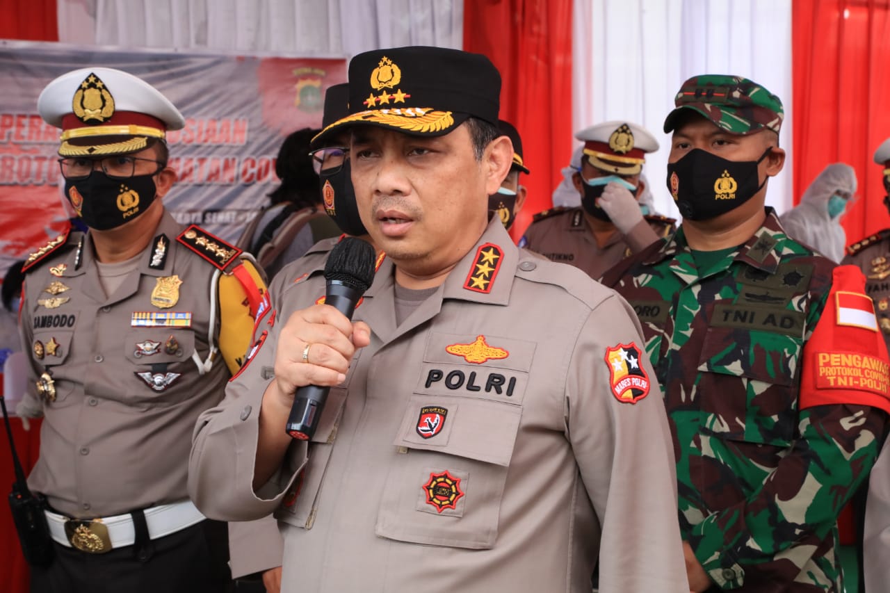 wakapolri pantau posko rapid test antigen gratis di area tol cikampek 33003