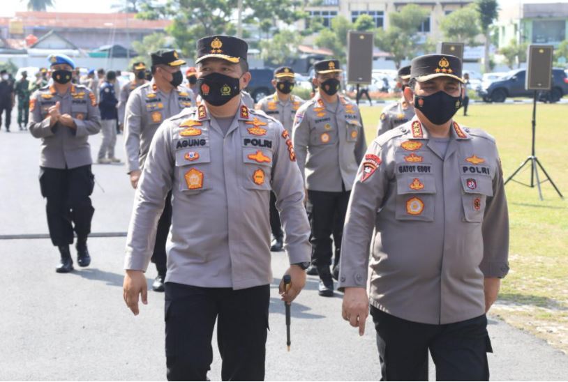 wakapolri tinjau posko ppkm dan tinjau kesiapsiagaan polda riau antisipasi karhutla 28518