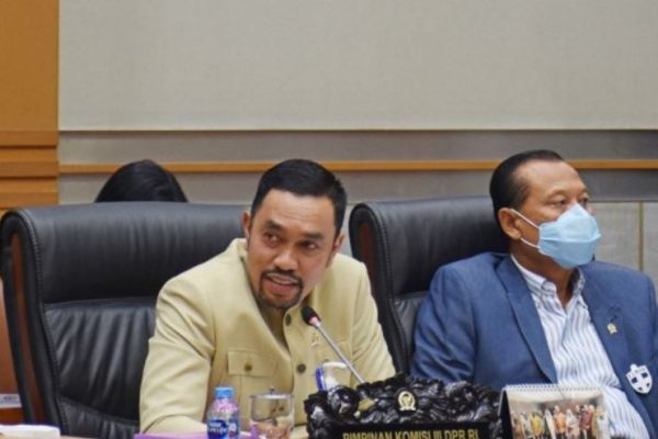 wakil ketua komisi iii dpr ri apresiasi polri ungkap kasus narkoba akhir tahun 2021 7975