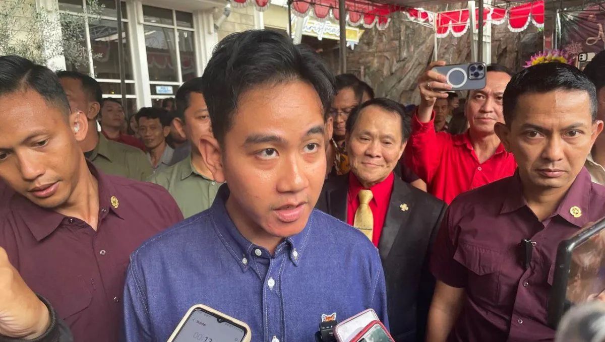 wapres tinjau misa natal di gbk surakarta 82346